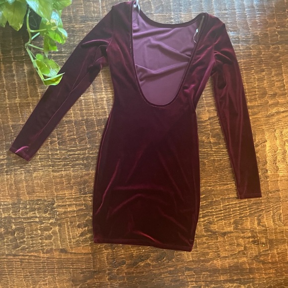 Velvet Long Sleeve Dress - Picture 9 of 12